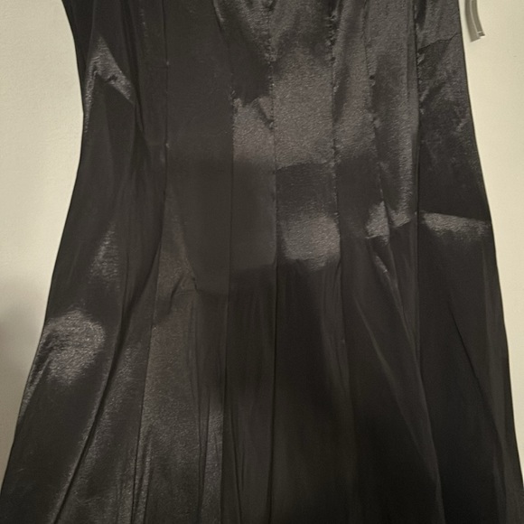 NWT Sz XL New York & Co lined black taffeta corset midi dress with seaming. - Picture 7 of 9